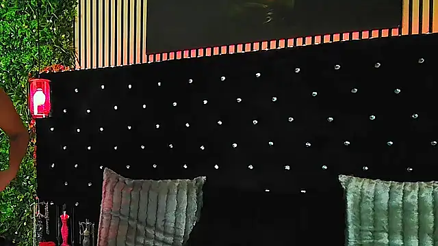 InannaStar Webcamshow