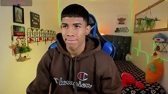 Damian_latinxxx live XXX chat