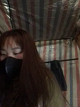 Mie-moe Pertunjukan Webcam