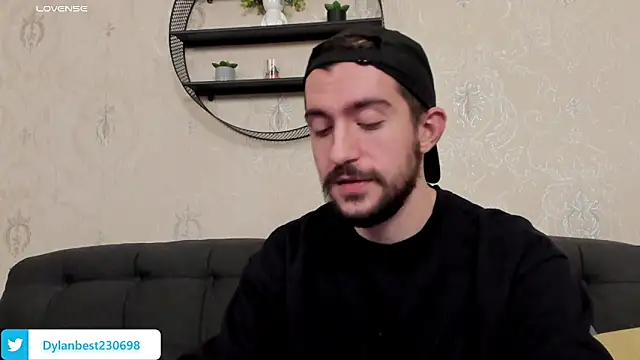 Czat XXX na żywo – Dylan_Best