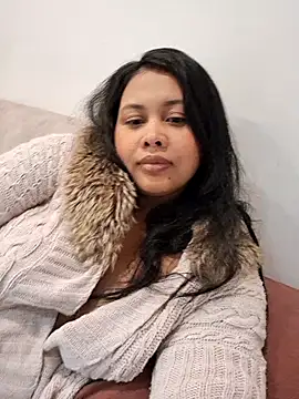 Alessandraa-'s Live XXX Chat