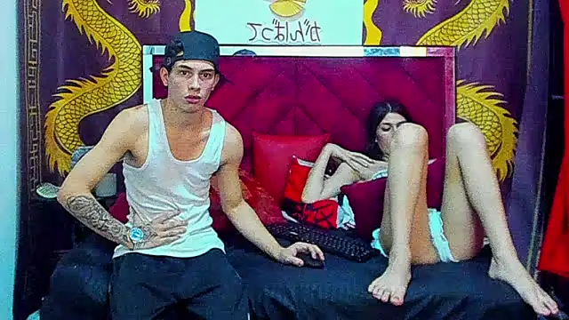 Czat XXX na żywo – Pride_couple