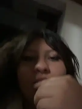 Larissa_Antonella: απευθείας συνομιλία ΧΧΧ