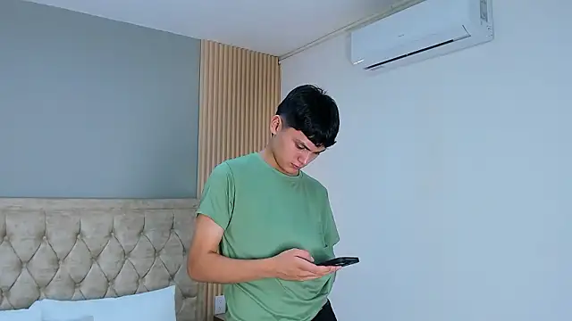 Maxii18_ 在線直播表演