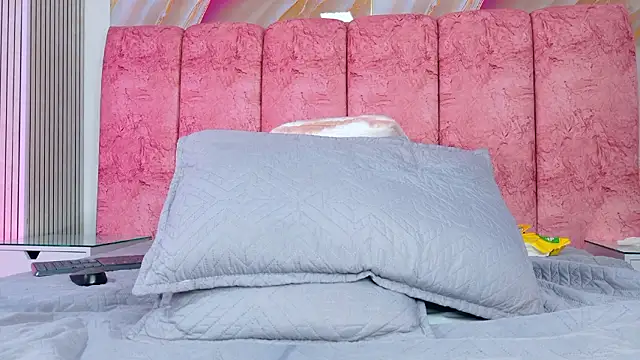 emmacurvy 现场XXX聊天