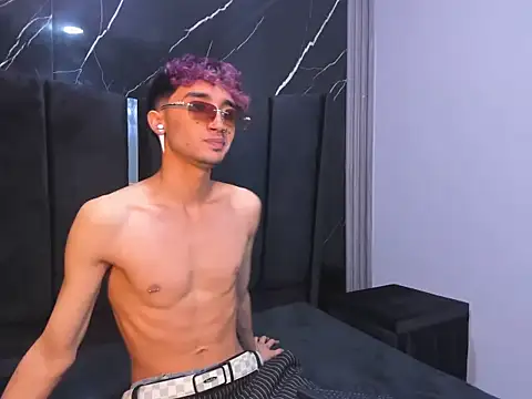 Chat +18 de KrisX_hl ao vivo