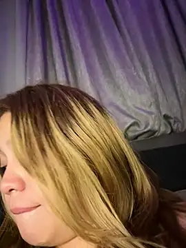 MerlyG Chat XXX in diretta