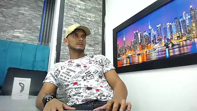 Chris_Dick23: απευθείας συνομ ιλία ΧΧΧ