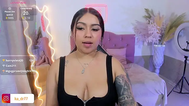 kendra_tay: απευθείας συνομιλία ΧΧΧ