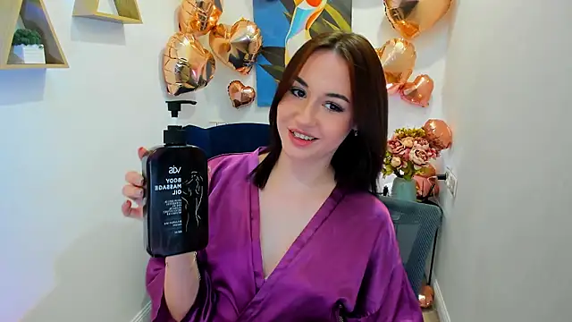 MakeYoueHappy Chat XXX in diretta