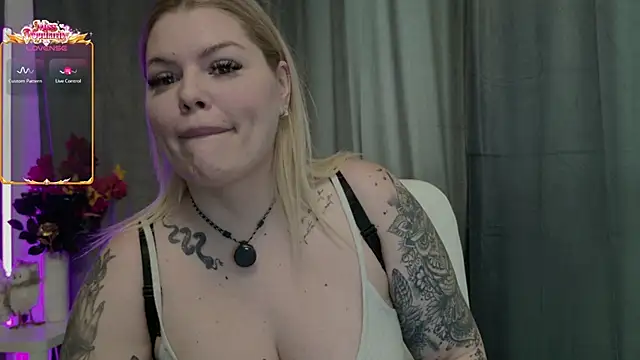 Issa_Jo Chat XXX in diretta