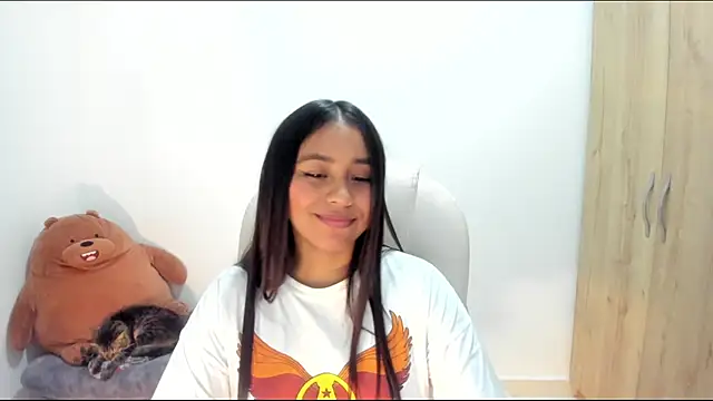 Ciara8のライブXXXチャット