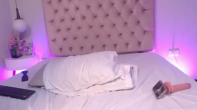 Kiri_Black_ Obrolan Langsung XXX