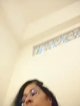 NakedMILFx's Live XXX Chat