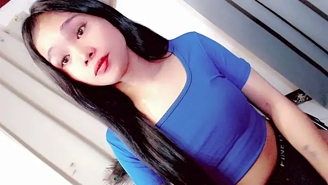 Chatroom XXX en direct de Amomentoflust99