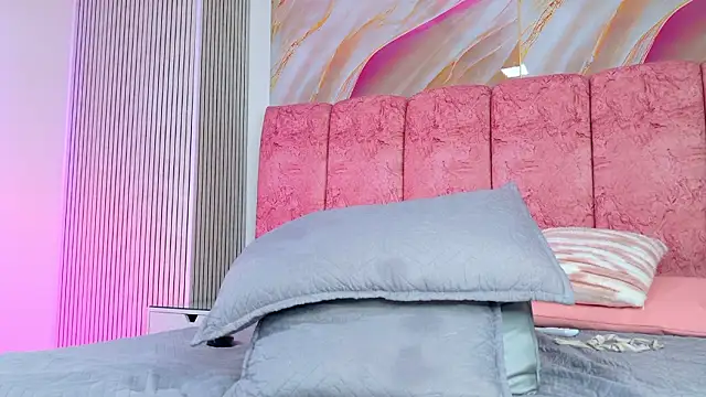 Chat +18 de emmacurvy ao vivo