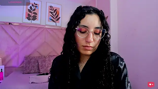 Онлайн чат XXX DemiJones_