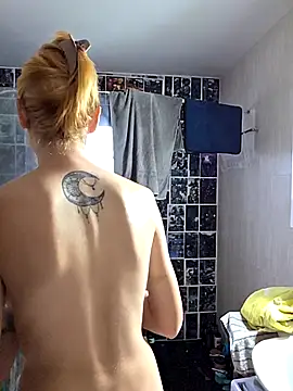 Онлайн чат XXX kylie_blck