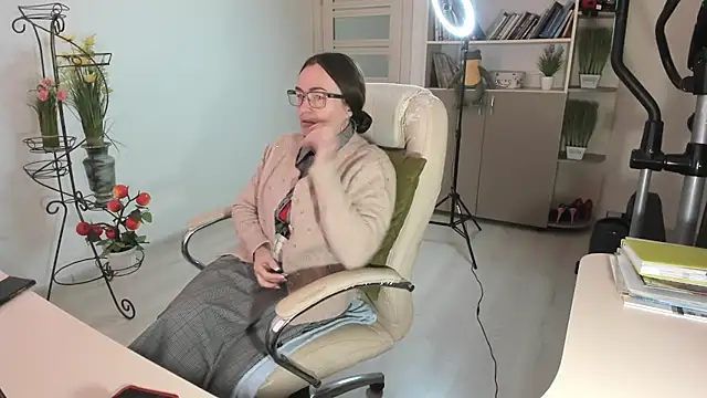 Pokazy przed kamerką – Vika73