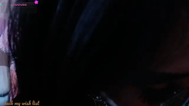 Czat XXX na żywo – Emerald_gh