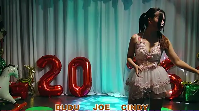 Chat +18 de yznt-dudu ao vivo