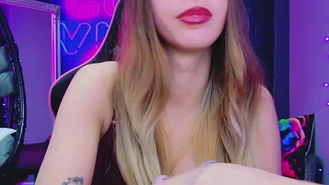 CoraVex 라이브 XXX 채팅