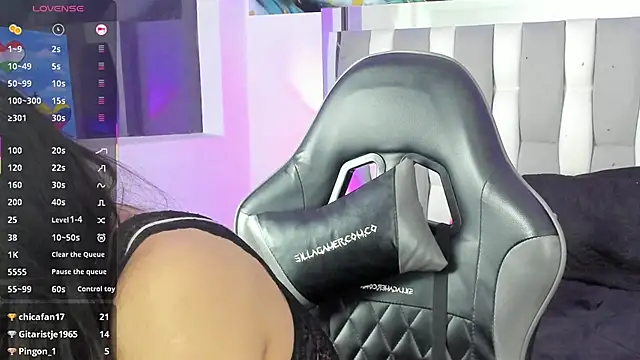 Živý XXX chat IsaDiiaz