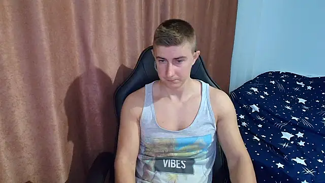 Chatroom XXX en direct de TodMusclePower9