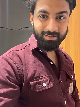 hottestboy03 Adlı Modelin Canlı XXX Sohbeti