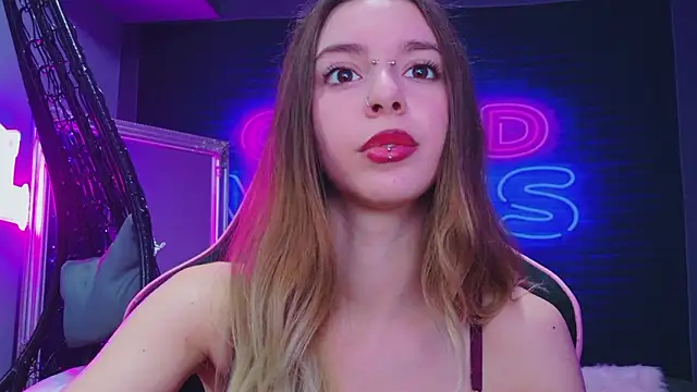 Czat XXX na żywo – CoraVex