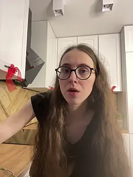 MartiniiSelenna Adlı Modelin Canlı XXX Sohbeti