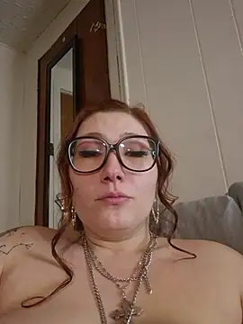 دردشة wildyoungNhorny الجنسية المباشرة