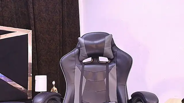 luna_brown7: онлайн-секс-чат