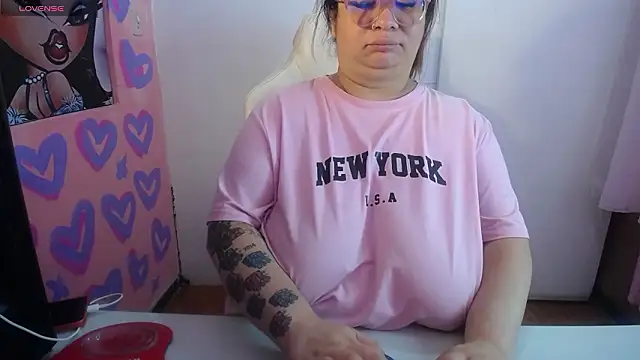 kattybbwbigboobs_ Chat XXX live