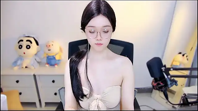 XXX chat uživo modela Cindy-dd