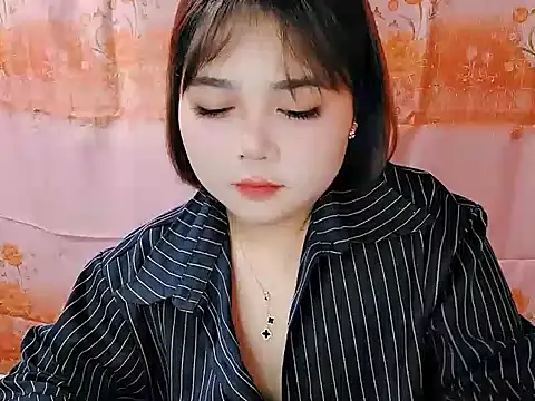 XXX chat uživo modela Lylu007