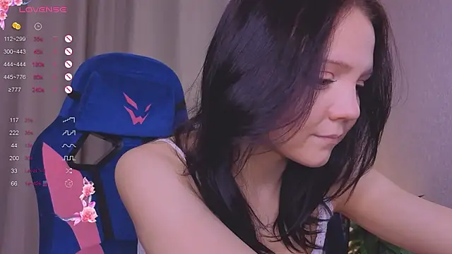 Tiny_Emmy's Live XXX Chat