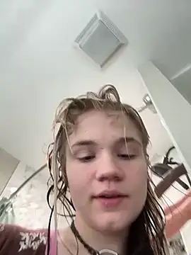 Cutiepiespanks 现场XXX聊天