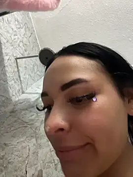 cristal__violetaaのライブXXXチャット