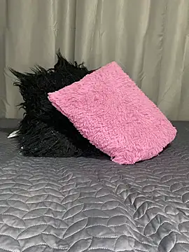 Melanyprada: απευθείας συνομιλία ΧΧΧ