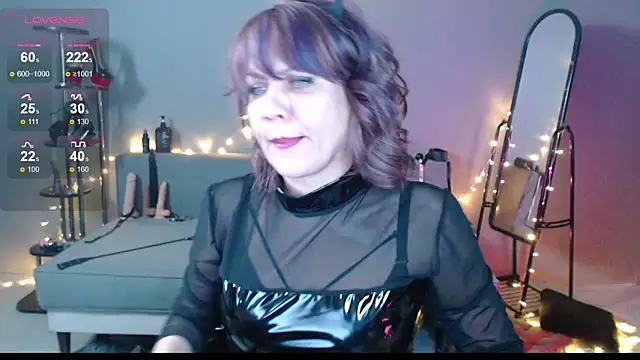 Goddess_OrsaのライブXXXチャット