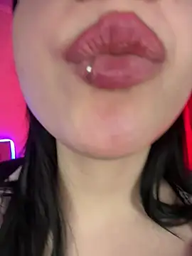 YourLittleDevil Chat XXX in diretta