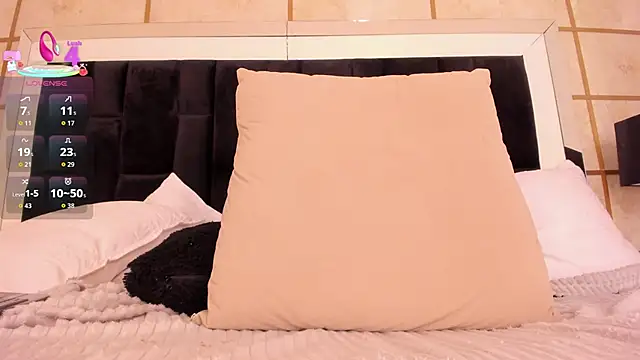 RoxyLior's Live XXX Chat