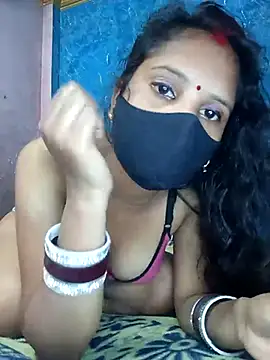 Sexy-aisha Adlı Modelin Canlı XXX Sohbeti