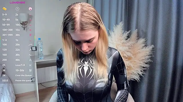 LuanaFincel Adlı Modelin Canlı XXX Sohbeti