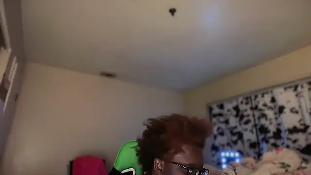 Yagurl___west live XXX chat