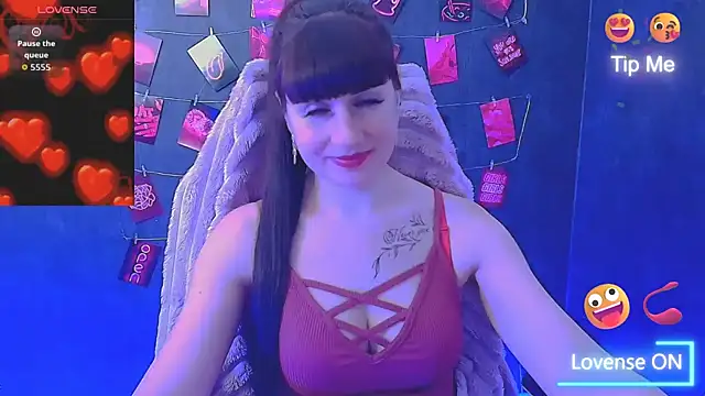 Violla_My Adlı Modelin Canlı XXX Sohbeti