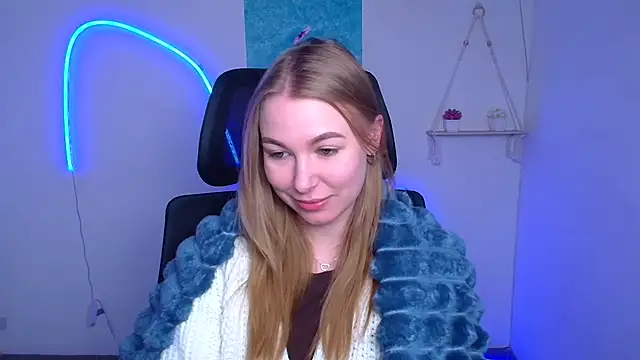 Dana_flowers élő XXX-chatje