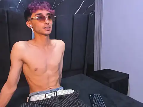 Chat XXX en directo de KrisX_hl