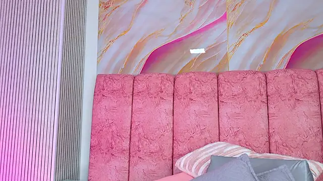 emmacurvy Chat XXX in diretta